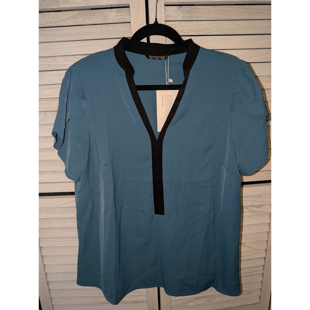Bloomchic Teal Blue Black Trim V-Neck Short Sleeve Tulip Sleeve Blouse US 12 NEW